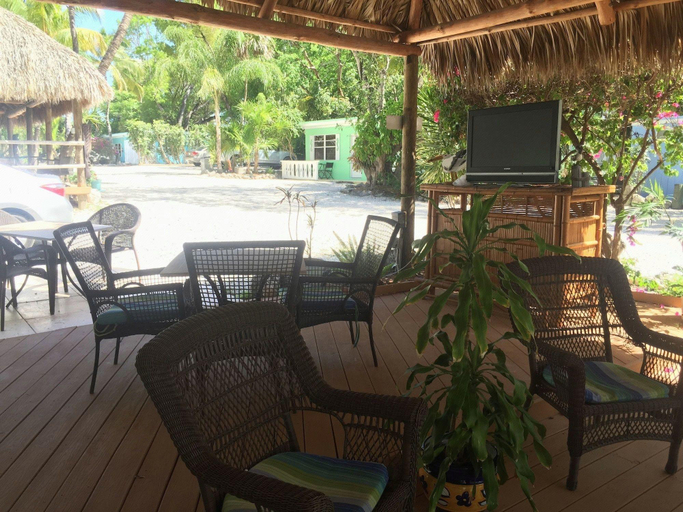 Food & Drinks 4, The Pelican Key Largo Cottages, Monroe