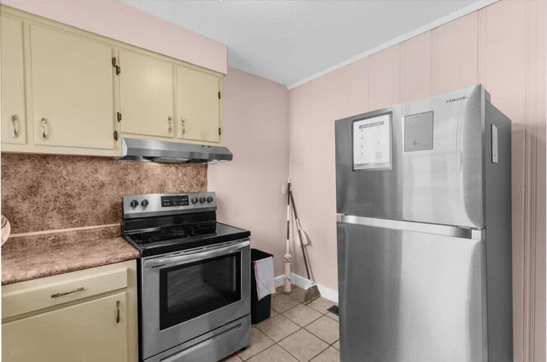 Private kitchen 3, 57th Blushing Bungalow, Jefferson