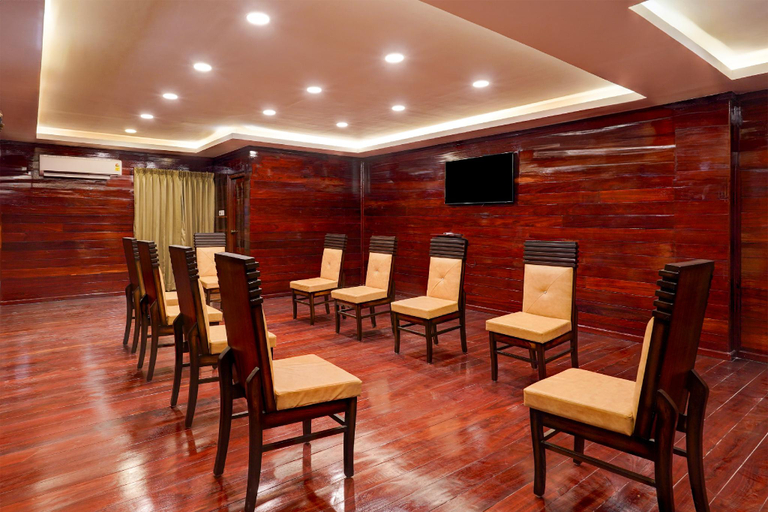 Food & Drinks 4, Super Townhouse NK Vivanta Luxury Rooms, Kancheepuram