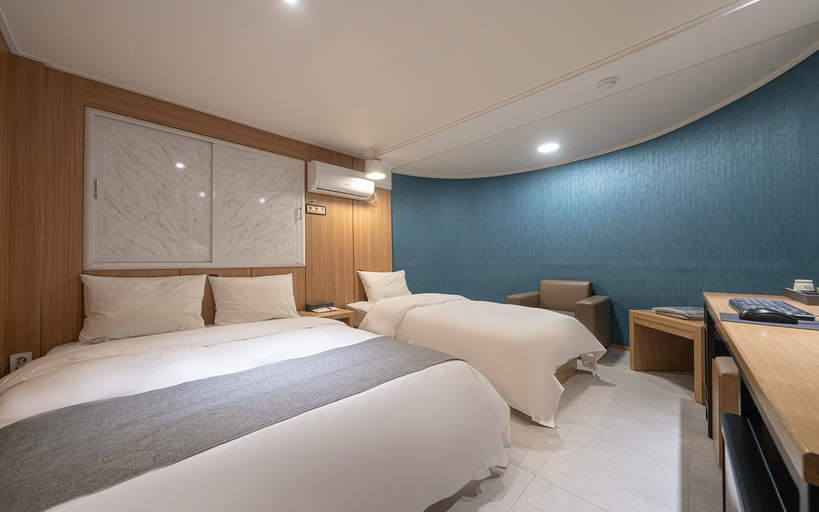 Bedroom 2, Yangpyeong Hotel Y, Yangpyeong