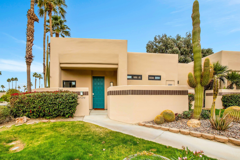 Exterior 2, Desert Paradise Retreat, Riverside
