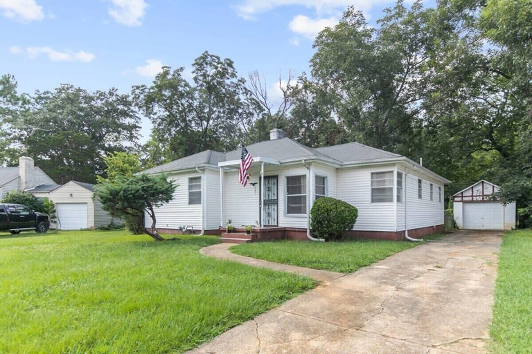 Exterior 4, 57th Blushing Bungalow, Jefferson