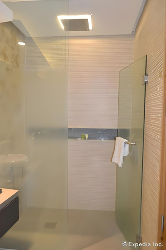 Bathroom 5, Greenleaf Hotel Gensan, General Santos City