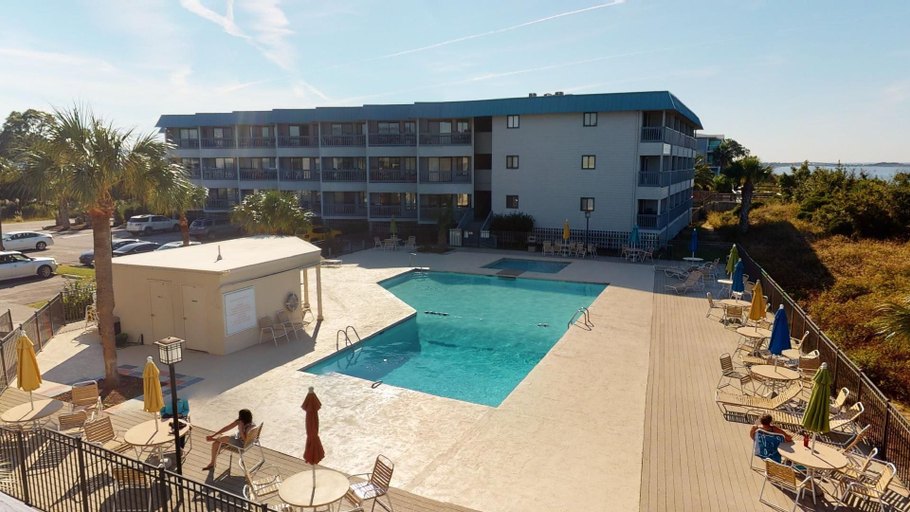 Exterior & Views 2, Beach Racquet by Tybee Vacation Rentals, Chatham