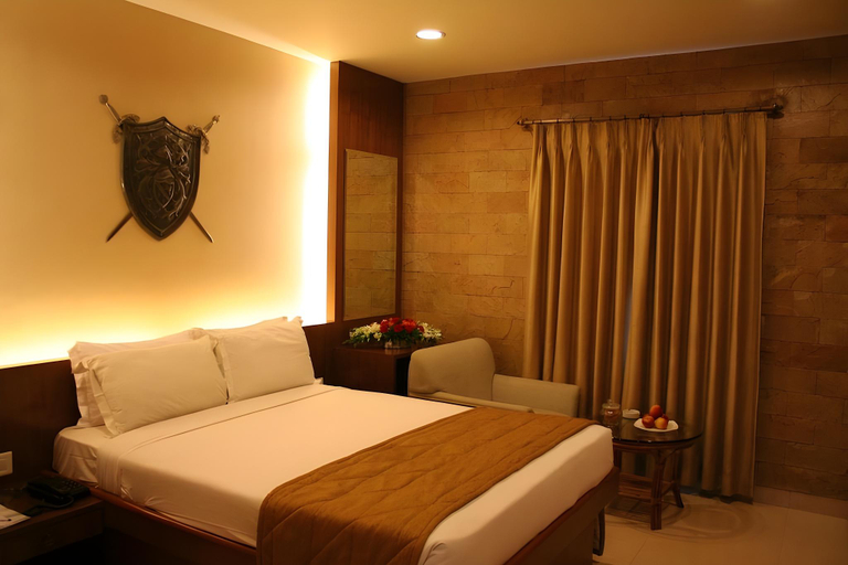 Bedroom 3, Amrutha Castle Hotel, Hyderabad