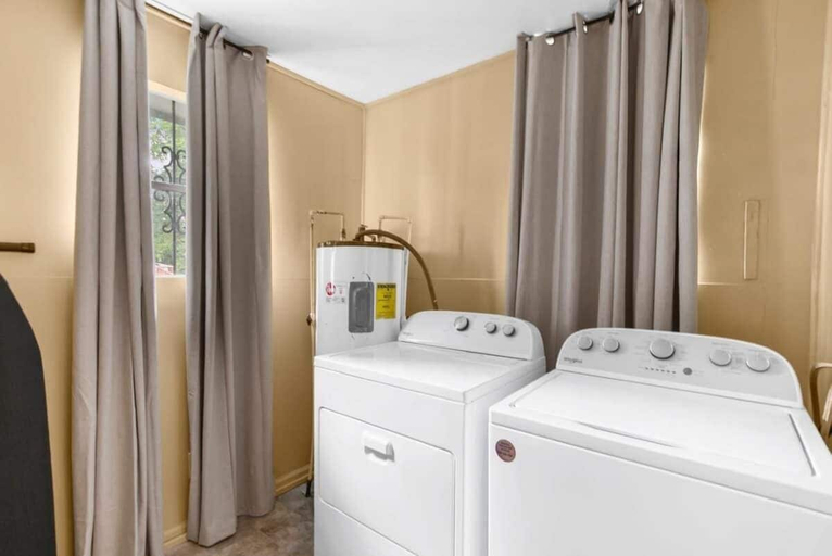 Laundry, Terrace G Cozy Ranch, Jefferson