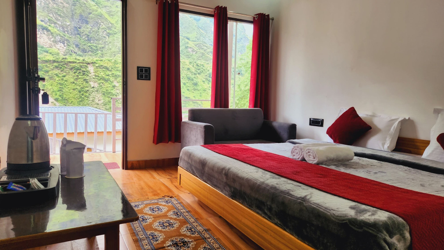 Room 2, Yamunotri Heli Resort, Uttarkashi