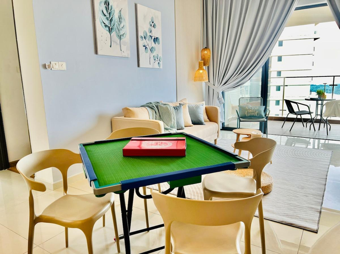 Food & Drinks 4, Danga Bay Apartments, Johor Bahru