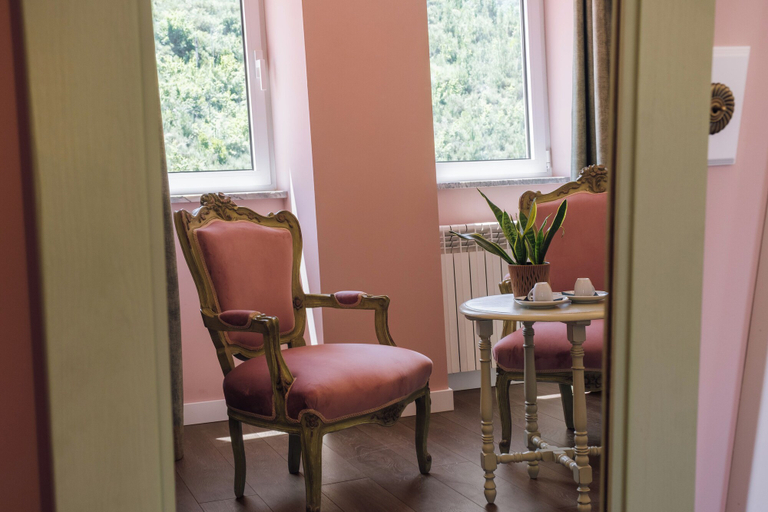 Living area 2, Palacete do Guerreiro Charme Hotel & Spa, Oliveira do Hospital