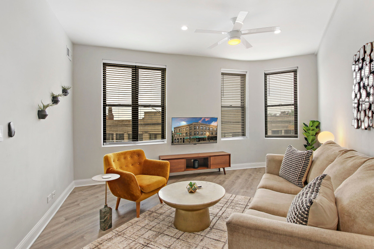 Living area 4, Central Park 3BR - CP S6, Cook