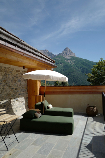 Terrace/patio, Hotel Le Prieure - 1500m, Alpes-de-Haute-Provence