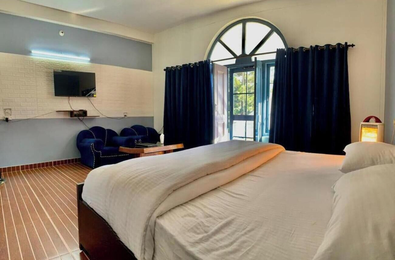 Room 3, Pine Resort, Pithoragarh