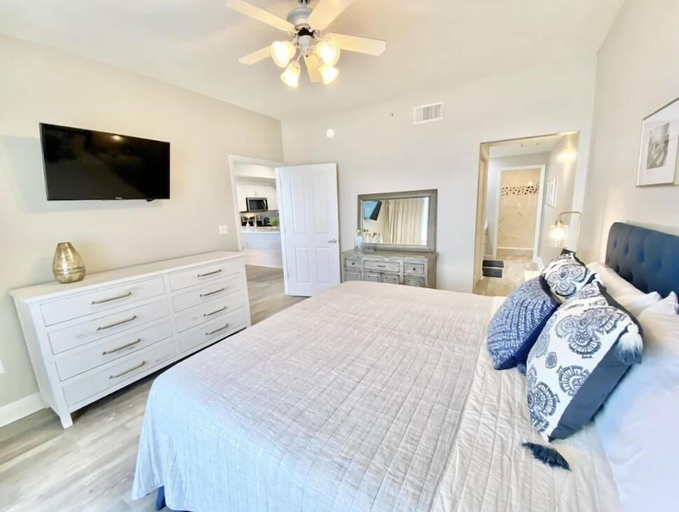 Room 2, Celadon 405, Bay