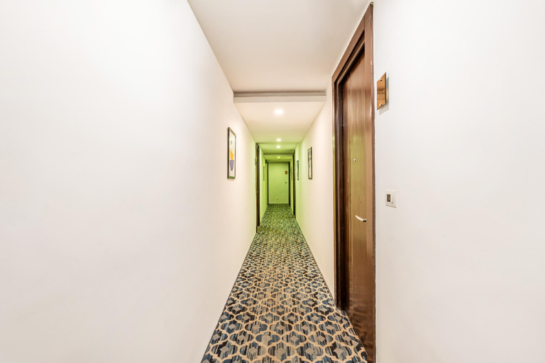 Public Area 2, Treebo Comfy Business, Opp Nexus Mall Koramangala, Bangalore