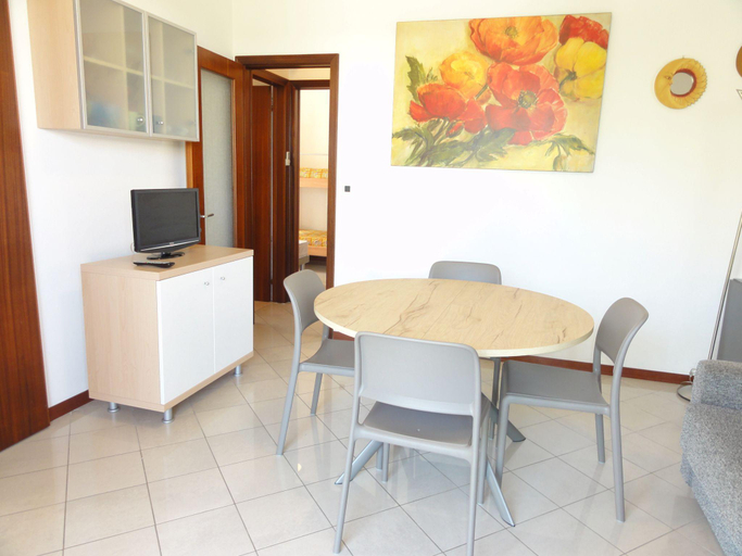5, Family villa with private garden near the beach, Venezia