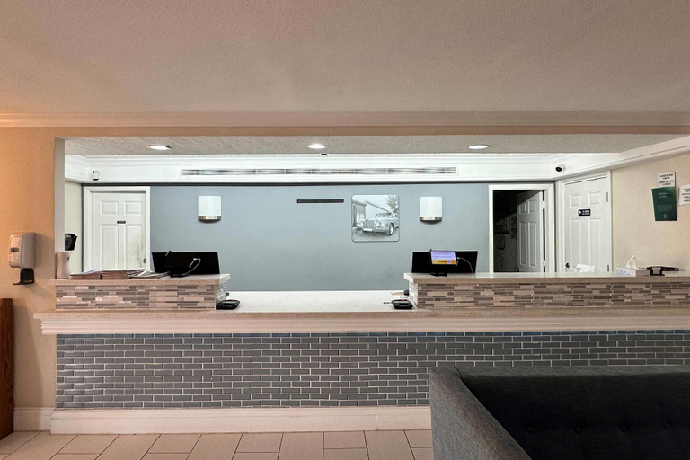 Lobby 4, Super 8 By Wyndham Nacogdoches Near University, Nacogdoches