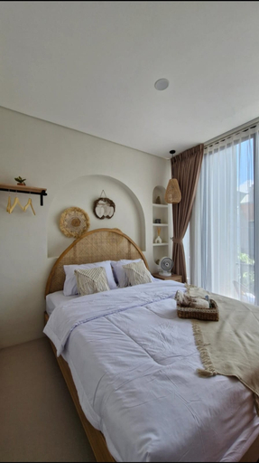 Others 3, Dankei Villa, Malang