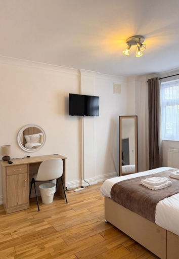 Room 4, Elysian Nights, London