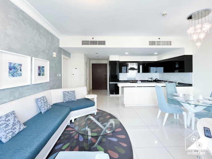 Others 5, Elegant 2-bed Retreat Stunning Downtown Views, Dubai