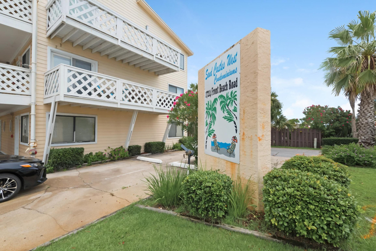 Exterior & Views 2, Sand Castles West II G4- Finview, Bay