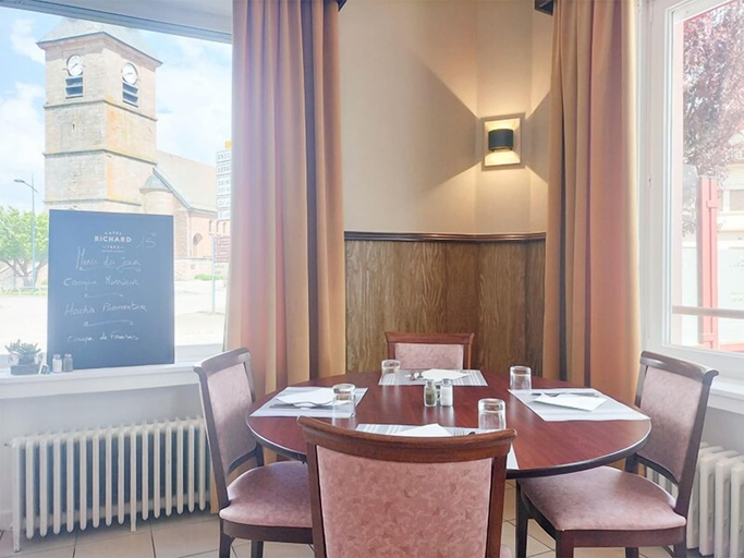Restaurant 2, Le commerce d'Ophelie, Vosges
