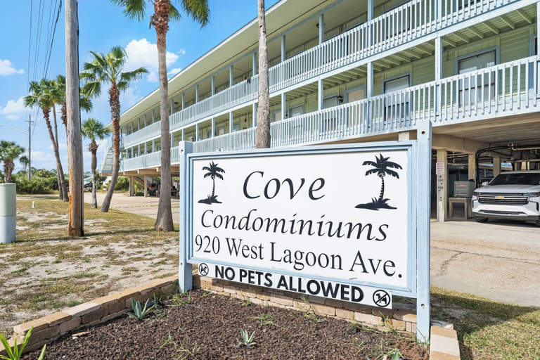 Exterior 2, Bunk Bed Beach Base | 2BR Family Retreat at The Cove, Baldwin