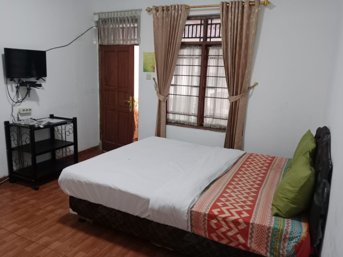 Others 3, Puri Cikole Asri Guest House, Bandung