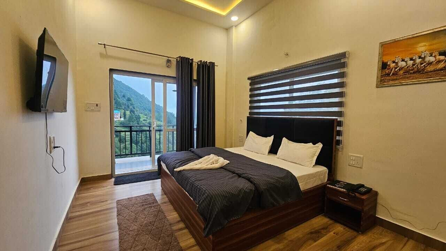 Room 5, Skyline Cafe And Stay Gagar, Nainital