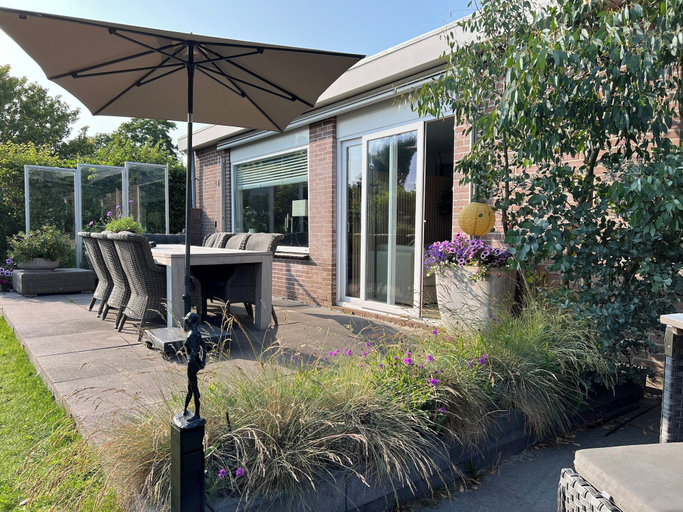 Balcony 3, Beautiful Country Home for 6, Zijpe