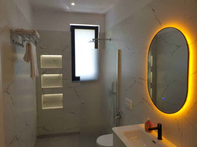 Bathroom 4, Vila Kendezi, Vlorës
