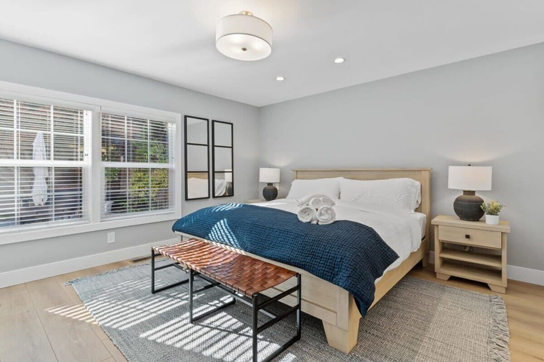 Room 4, @ Marbella Lane - 3BR W/sweeping Views of Bay Area, San Mateo