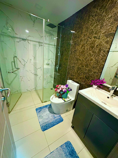 Bathroom 2, Arcadia Beach 2bedroom Apartment, Pattaya