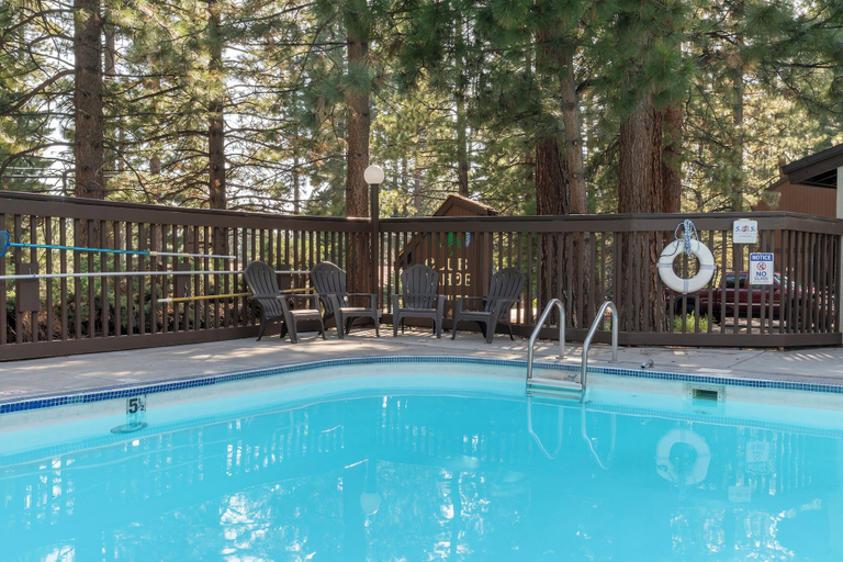 Sport & Beauty 2, Club Tahoe Resort, Washoe