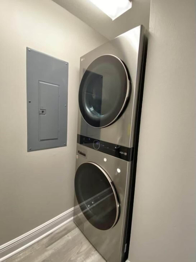 Interior 3, Celadon 405, Bay