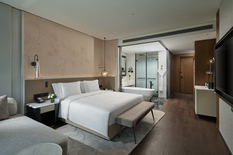 Bedroom 3, Crowne Plaza TAIXING by IHG, Taizhou