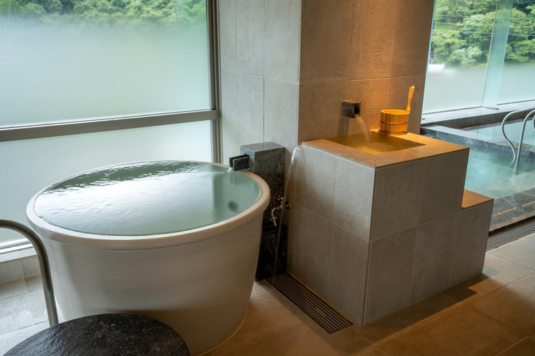 Bathroom 3, Eirakukan, Kōriyama