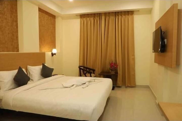 Bedroom 2, Yatharth Inn, Varanasi