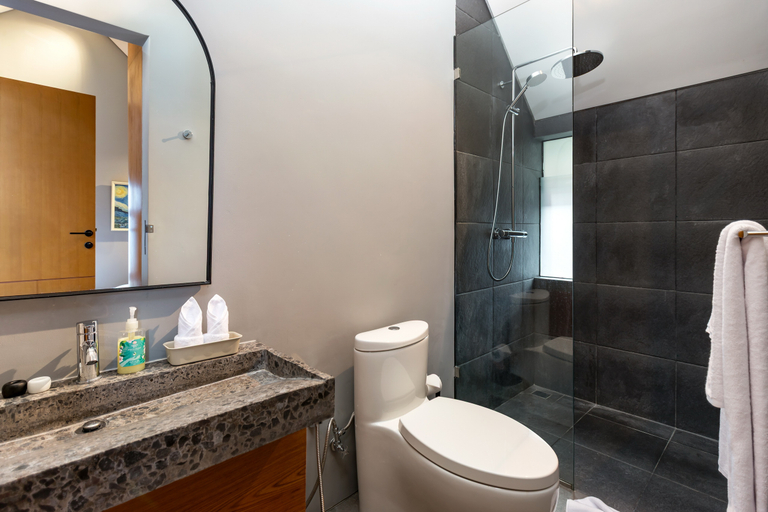 Bathroom 5, 2Bedroom - Kimmemore Villa by SooBali - Ubud, Gianyar