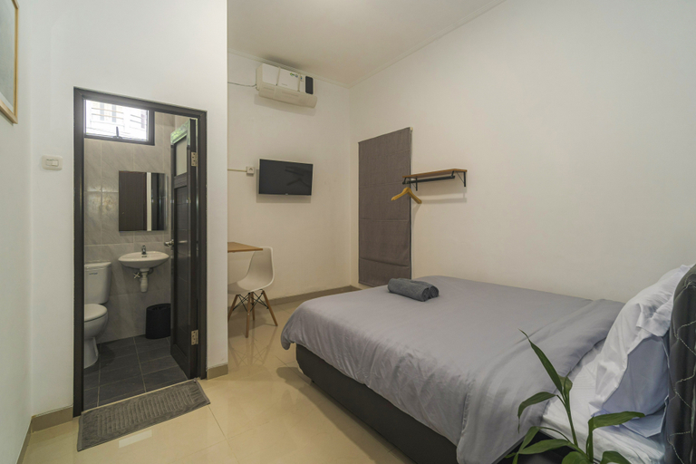 Bedroom 2, Shini Guest House, Malang