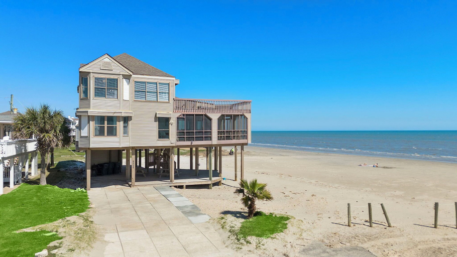 Exterior & Views 2, Pirates Beach Retreat by Ryson Vacation Rentals, Galveston