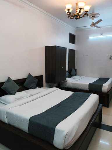 Bedroom 3, New hotel blue stars, Varanasi