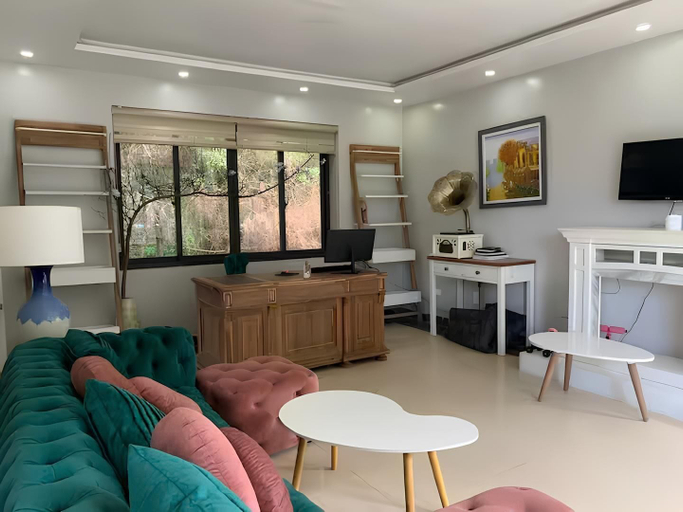 Living area 2, Backpackers, Cát Hải