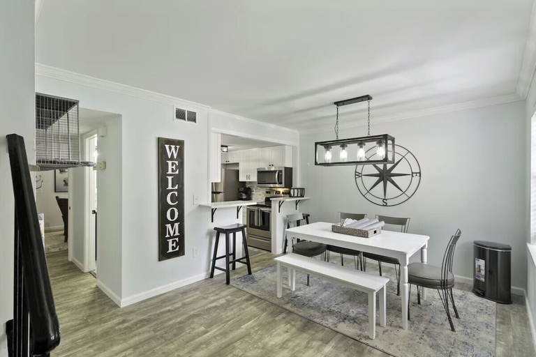 Primary image, Cozy 2BR Hilton Head Townhome w/ Pool Access, Beaufort