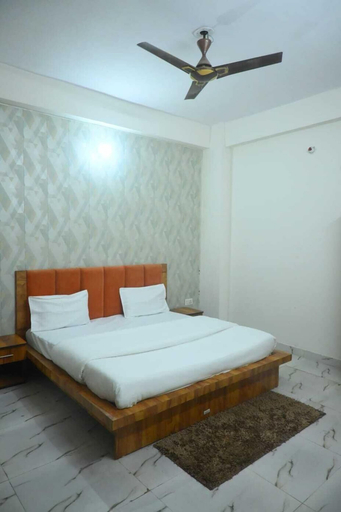 Room 4, Hotel Shiv Kripa, Kanpur Nagar