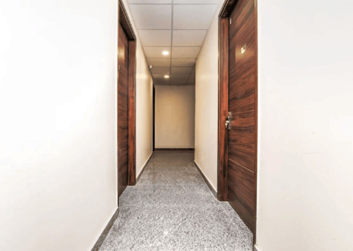Room 5, Hotel Shiv Kripa, Kanpur Nagar