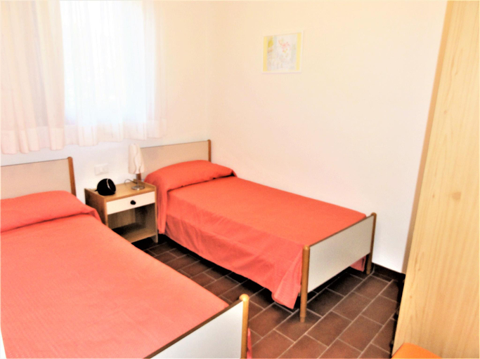 Bedroom 2, Villa with fenced garden in Bibione Pineda, Venezia