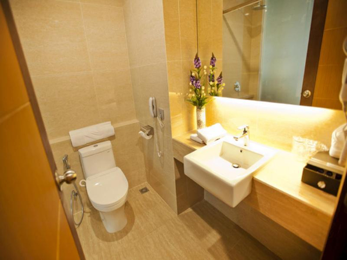 bathroom 8