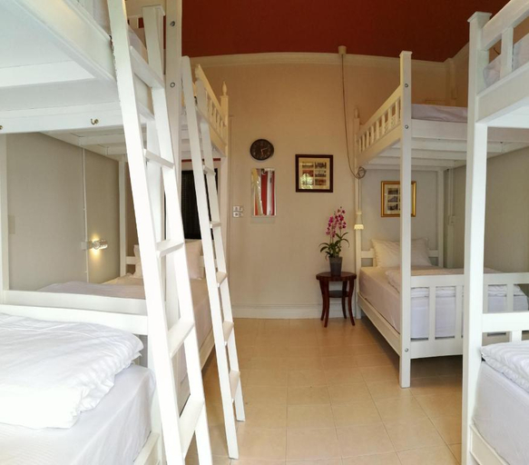 Bedroom 3, Bed in Town Hostel Chiangmai, Muang Chiang Mai
