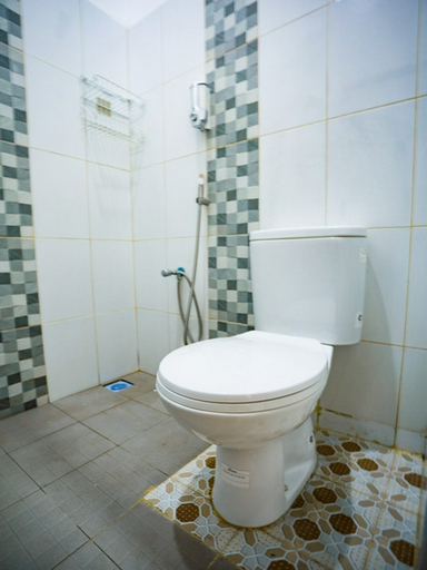 Bathroom 5, O2 Jogja Villa, Sleman