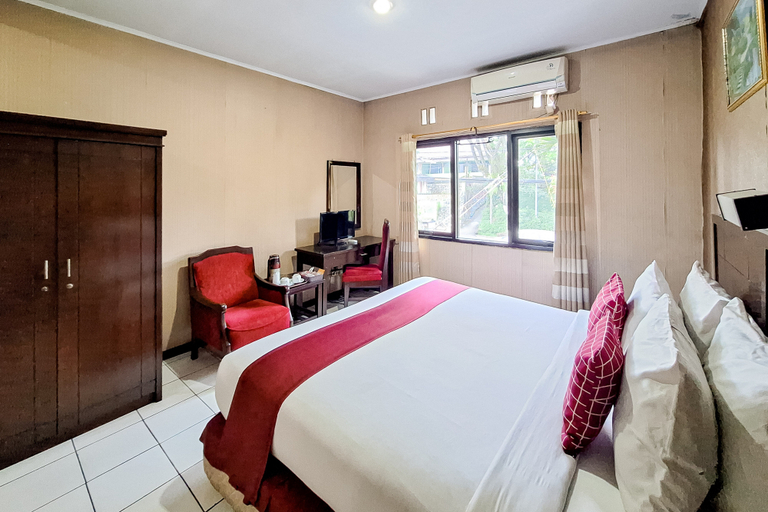 Bedroom 2, Naratas Hotel Cisarua Puncak Mitra RedDoorz, Bogor